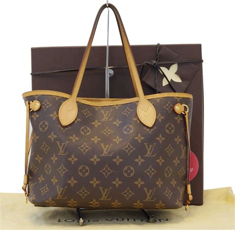 neverfull pm pouch|louis vuitton neverfull clearance.